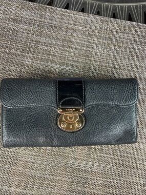 Lovcat Paris black textured leather long wallet- Heart clasp